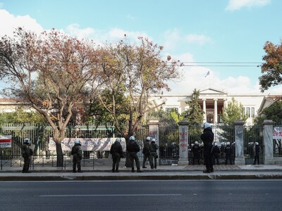 Ο αυταρχικός κατήφορος αυτής της κυβέρνη...