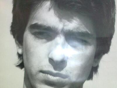 Ποιος γνωστός Πατρινός εικονίζεται στη φωτογραφία;