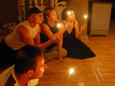 "Χωρίς διαβατήριο" στο θέατρο ...