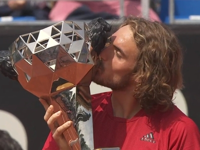 Το σήκωσε (και) στη Λιόν ο Στέφανος Τσιτ...