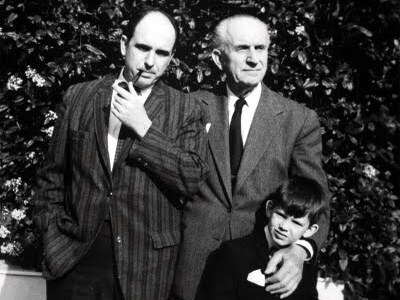 18 Οκτωβρίου, η ημέρα των Παπανδρέου!