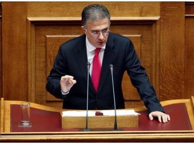Μαυραγάνης: Ψάχνει τρόπους να πείσει όσο...