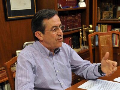 "Ζωντανά" από το διαδίκτυο και...