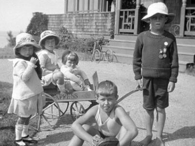 Η άγνωστη  ιστορία της αδερφής των Κένεν...