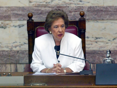 Δημοσία δαπάνη η κηδεία της Άννας Μπενάκ...