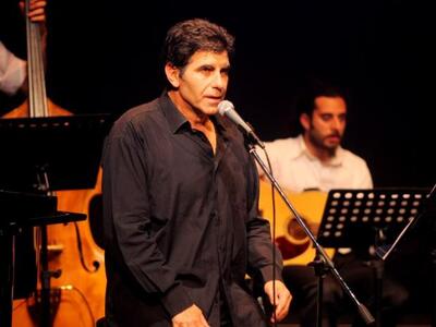 Γιάννης Μπέζος