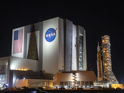 NASA: Εκτοξεύθηκε το Artemis 1 με προορι...