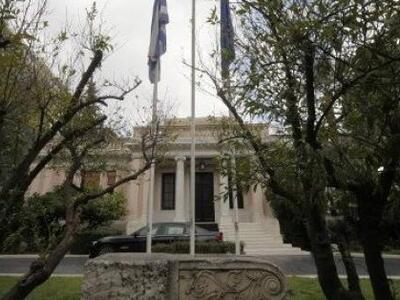 Το Μαξίμου απαντά σε Βενιζέλο-Κουβέλη: Λ...