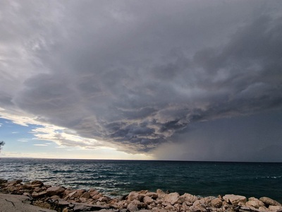 Η Πάτρα στο... φτερό της καταιγίδας