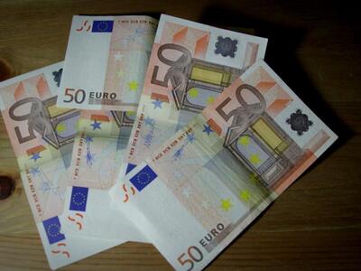 Πρόεδρος Επαγγελματικού Επιμελητηρίου: 7...