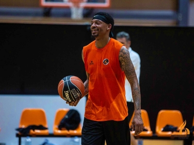 Ντιαντέ Γκάρετ: «Αποφασισμένοι να δουλέψ...