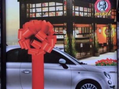 Eσυ απολαμβάνεις τον καφε σου και το Μικ...