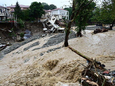 Κακοκαιρία Daniel: Στους 15 οι νεκροί - ...