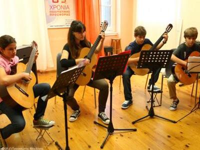 Πάτρα: Aποχαιρετιστήρια εκδήλωση της σχο...