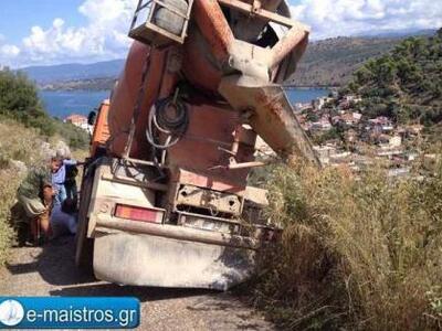 Εκτροπή μπετονιέρας στην Αμφιλοχία- κίνδ...
