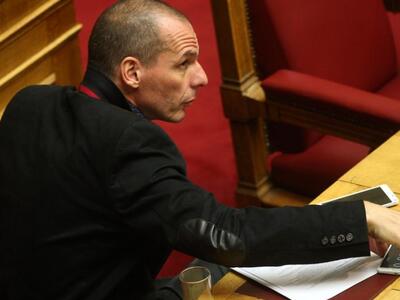 Γιάνης Βαρουφάκης: Περνάμε από τη δημιου...