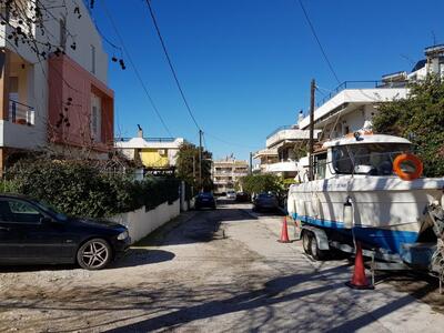  Πάτρα: Μια βάρκα βγήκε στη στεριά - ΦΩΤΟ