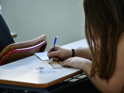 Αντίστροφη μέτρηση για τις Πανελλήνιες: ...