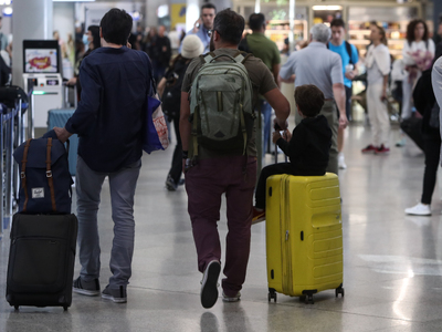 Ανοίγει πλήρως το Μπεν Γκουριόν στο Ισρα...