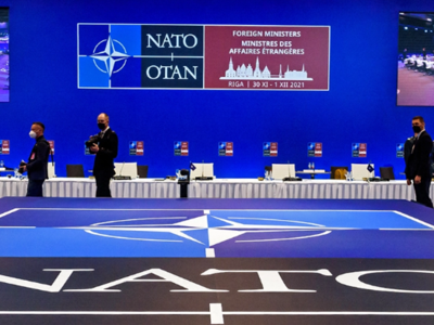 Σουηδία και Φινλανδία θα συζητήσουν με τ...