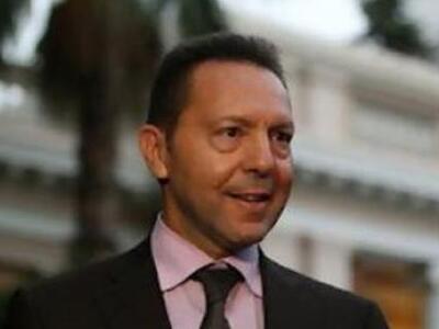 Στουρνάρας: Όσοι έβγαλαν χρήματα έξω να ...