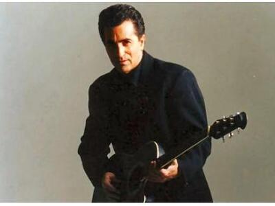 Ο Κώστας Μπίγαλης έρχεται στο Disco Room...