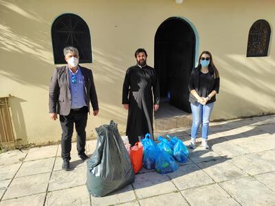 Ο πολιτιστικός Σύλλογος Αλισσαίων παρέδω...