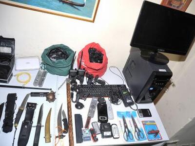 Η "συμμορία των 100" χτυπούσε ...