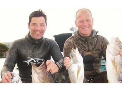 Άσσος στο ψάρεμα ο Σάκης-Δειτε ΦΩΤΟ με τ...