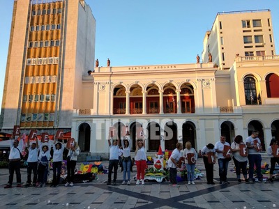 Καρναβαλική διαμαρτυρία στην Πάτρα για την έξωση από τον ΑΣΟ- ΦΩΤΟ και ΒΙΝΤΕΟ