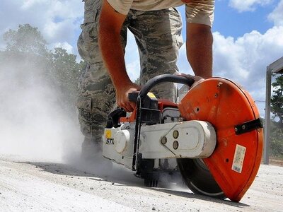Πάτρα: Δούλευε με τον τροχό και τραυματί...