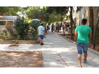 Επενέβησαν τα ΜΑΤ σε εκλογικό κέντρο στο Κερατσίνι