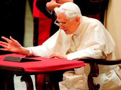 Έσκασε "βόμβα" στο Βατικανό! Π...