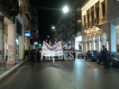 Μεγάλη πορεία φοιτητών στο κέντρο της Πά...