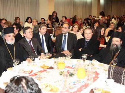 Το αδιαχώρητο στην εκδήλωση κοπής της πί...