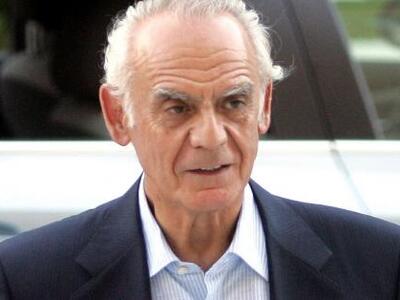 Εξώδικα Τσοχατζόπουλου σε Σημίτη και υπο...