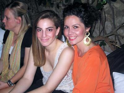 Σμαρώ Πετρή και Έλενα Νιφόρα