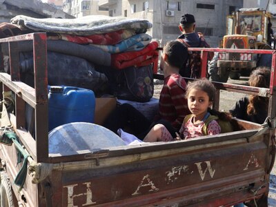 Σε κλίμα δυσπιστίας οι κάτοικοι στη Γάζα...