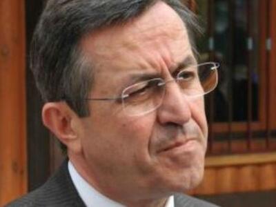 Ερωτηματικά μετά την αντικατάσταση Νικολ...