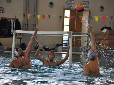 Ο Δημήτρης Μπιτσάκος στον αγώνα του Υδρα...