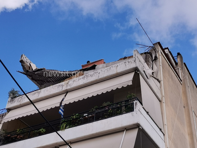 Χαλάνδρι: Έπεσε μπαλκόνι πολυόροφης πολυ...