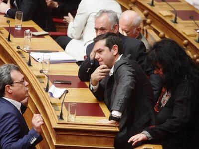 ΒΟΥΛΗ - LIVE: Στην αίθουσα της Ολομέλεια...