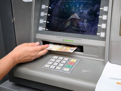 Βρούτσης: Στις 2 Ιουνίου, περίπου 250.00...