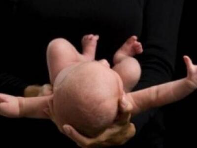 «Όταν πέθανε το μωρό μου έχασα τη φωνή μ...