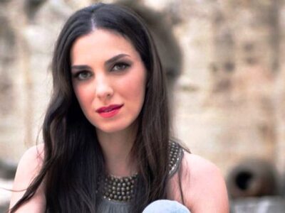 Φωτεινή Δάρρα: Γυναίκα έπεσε στο mall απ...