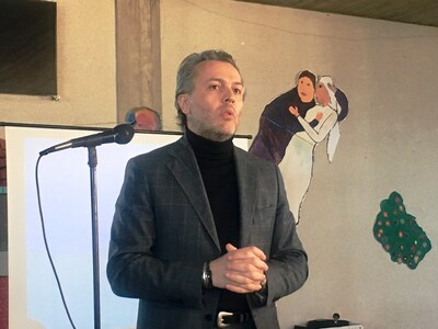 Ο Διευθύνοντας Σύμβουλος της Δούρος Α.Ε....