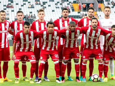 Ποδόσφαιρο: Νέος προπονητής του Ολυμπιακ...