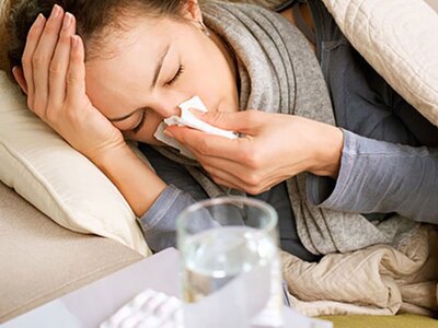 Οι περιορισμοί φεύγουν, η γρίπη έρχεται