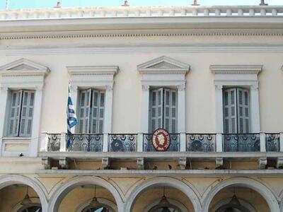 Ακόμη και 48ωρο λουκέτο επιβάλλει η νέα ...