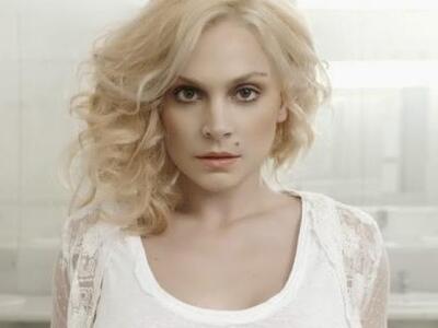 Η ποπ ροκ ερμηνεύτρια Ελεωνόρα Ζουγανέλη...